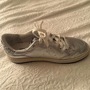 SCHUTZ Metallic Silver Lace-Up Sneakers